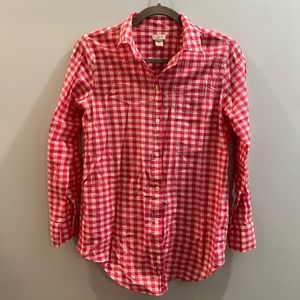 Pink/red/white gingham J.Crew button down, feels linen-y, super light weight!
